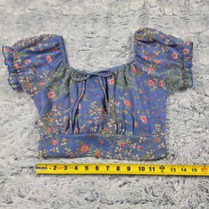 Paper Moon Crop top Brand New, never worn Size S Small Blue with pink flowers